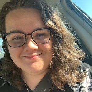 Meet your Posher, Marissa